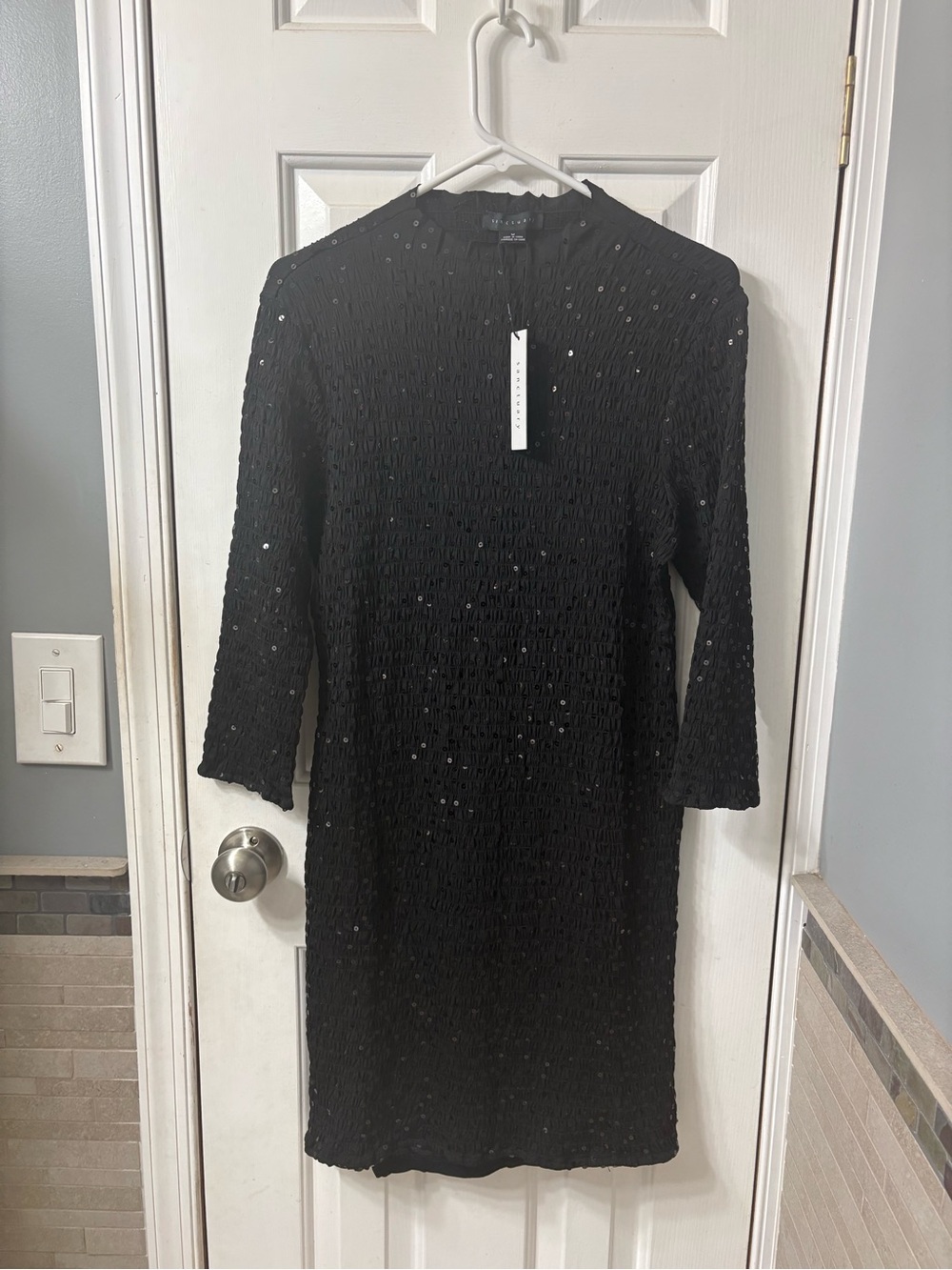 Sanctuary Black Long-Sleeve Sequin Shift Dress